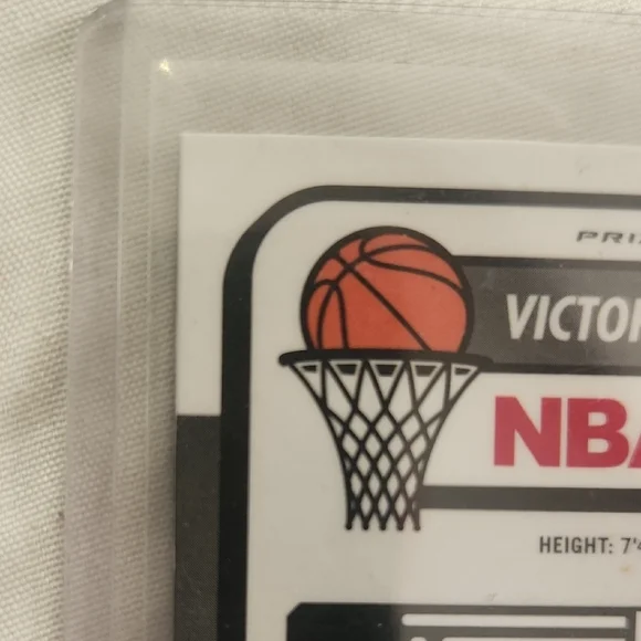 Victor Wembanyama 23-24 Hoops Premium Stock Prizm Rookie Card - Picture 4 of 8